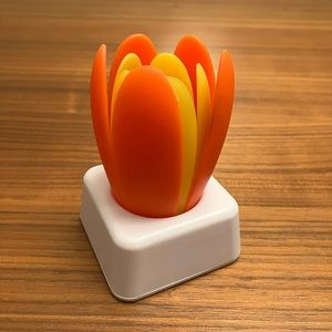 Set of 2 Folding Dutch Tulip Silicone Trivet Table Mat Pad Protector w/ Stand